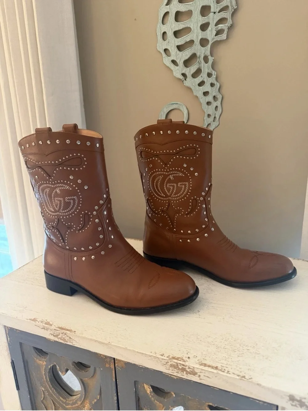 Gucci women’s country cowboy stud boots logo women’s 10